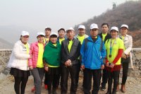 12高中部食堂合影