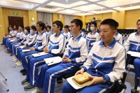 我校学生代表参加启动仪式