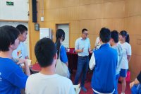  讲座后请教教校友  