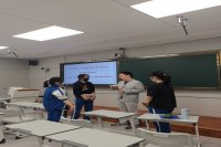  讲座后请教教校友  